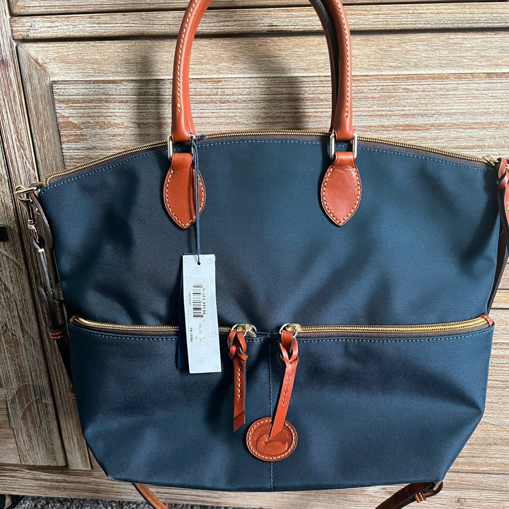 Dooney & Bourke Large Pocket Tote in Navy